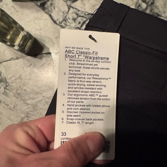 Men’s 7” inch lulu ABC shorts. New with tags never worn. - Picture 5 of 5